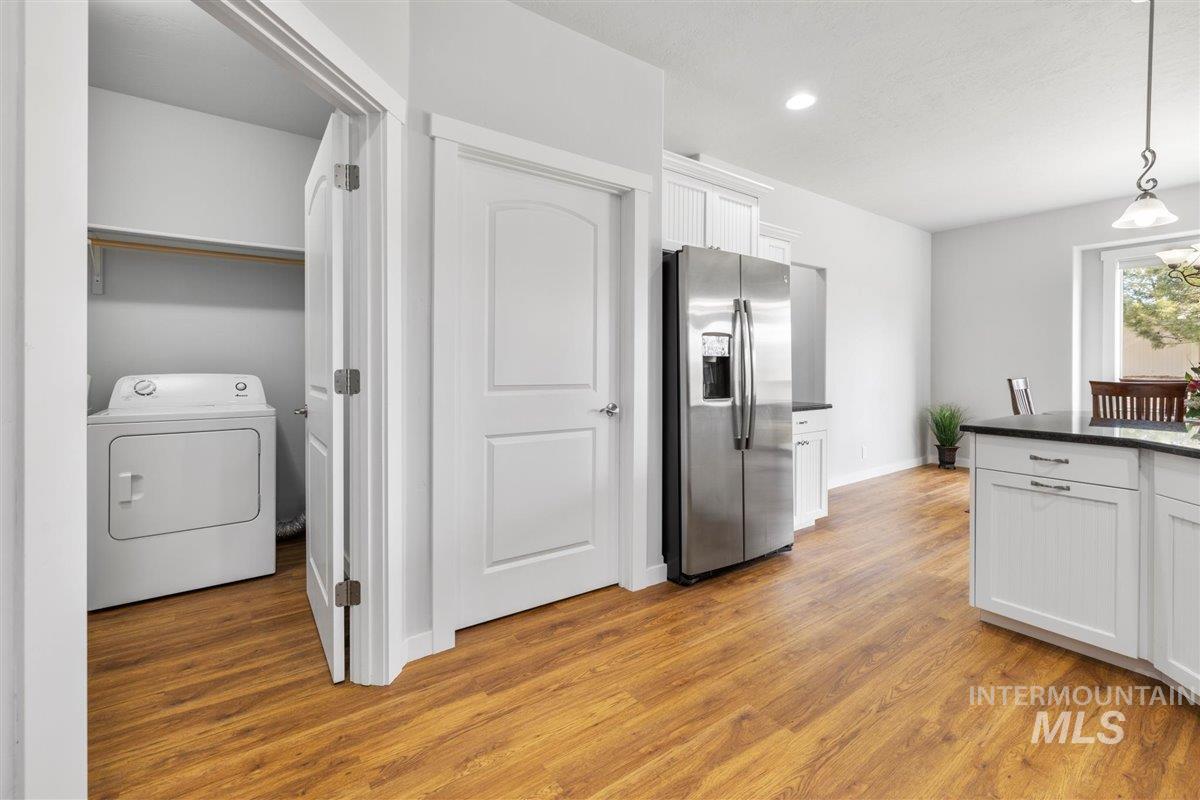 Caldwell, Idaho 83607, United States, 3 Bedrooms Bedrooms, ,2 BathroomsBathrooms,Residential,Pending,64920