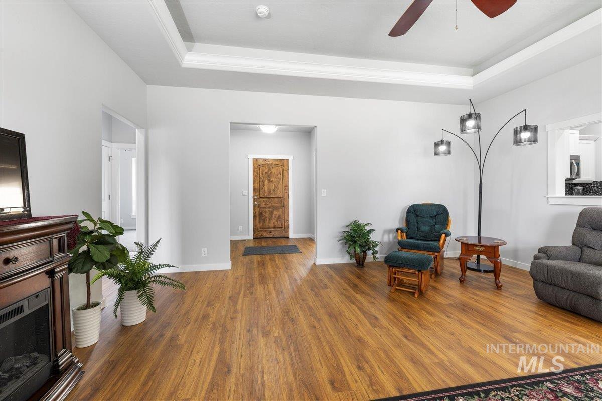 Caldwell, Idaho 83607, United States, 3 Bedrooms Bedrooms, ,2 BathroomsBathrooms,Residential,Pending,64920