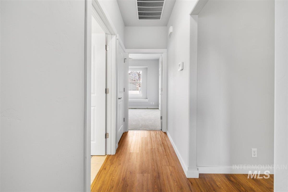 Caldwell, Idaho 83607, United States, 3 Bedrooms Bedrooms, ,2 BathroomsBathrooms,Residential,Pending,64920