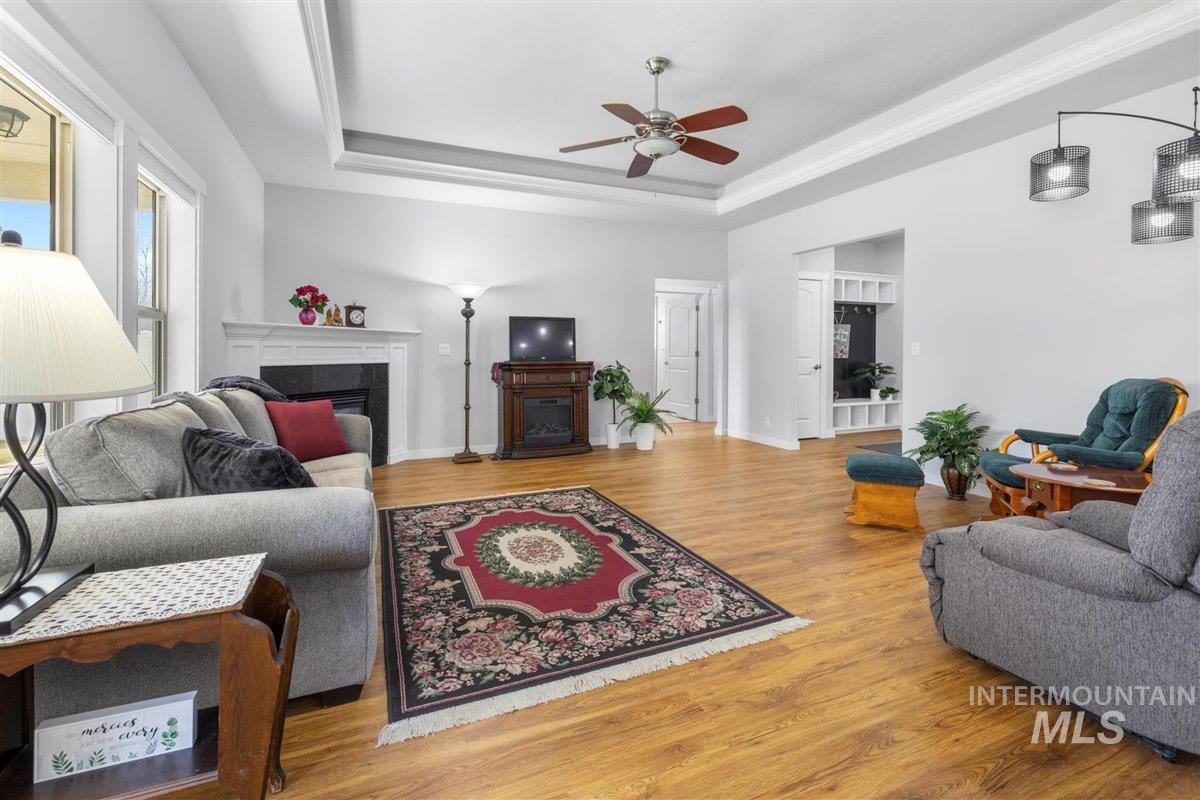 Caldwell, Idaho 83607, United States, 3 Bedrooms Bedrooms, ,2 BathroomsBathrooms,Residential,Pending,64920