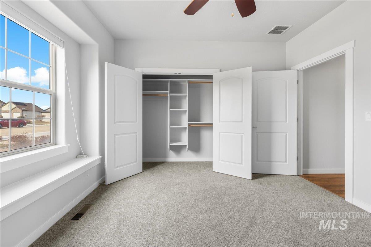 Caldwell, Idaho 83607, United States, 3 Bedrooms Bedrooms, ,2 BathroomsBathrooms,Residential,Pending,64920