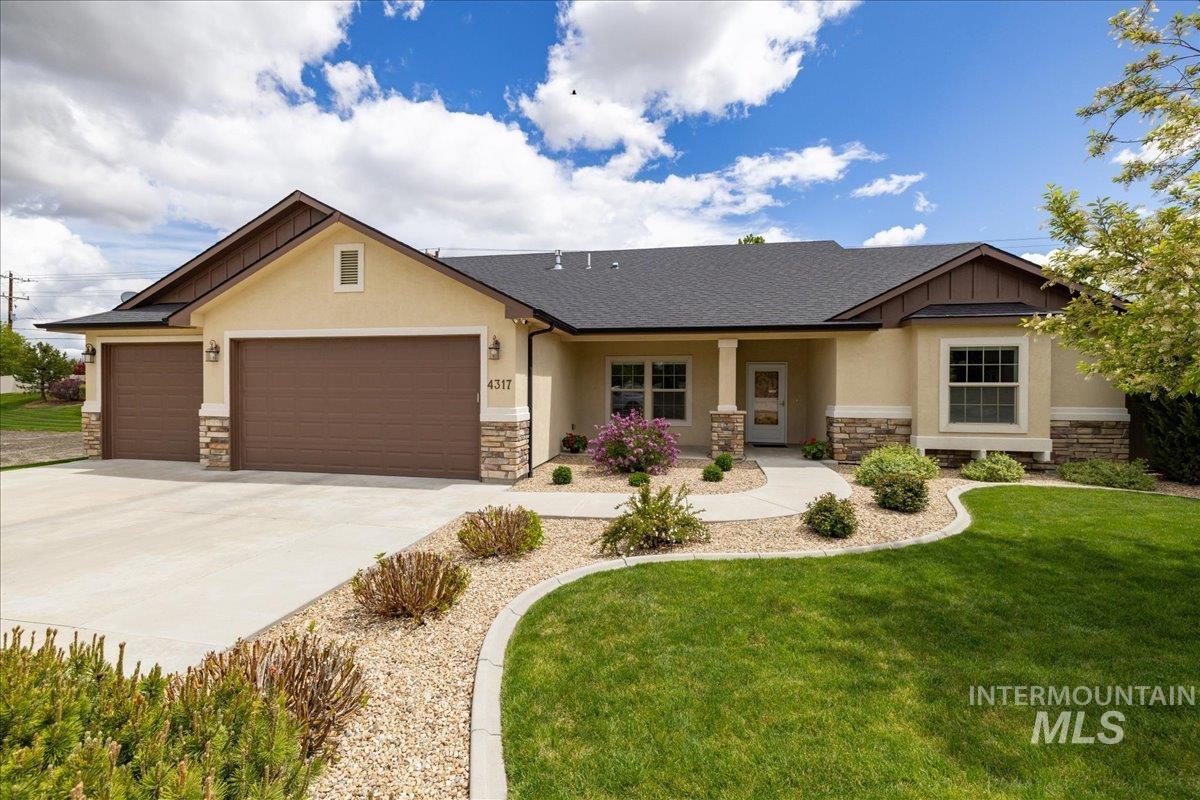 Caldwell, Idaho 83607, United States, 3 Bedrooms Bedrooms, ,2 BathroomsBathrooms,Residential,Pending,64920