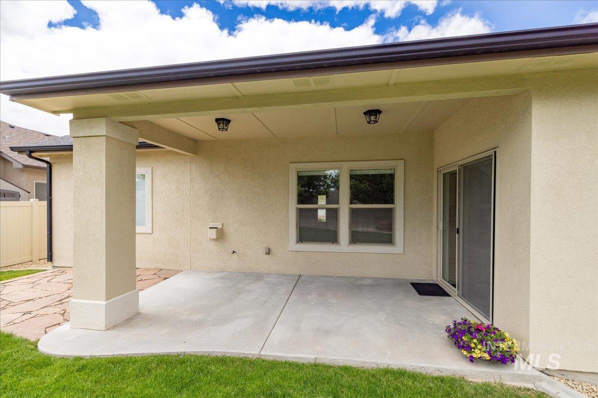 Caldwell, Idaho 83607, United States, 3 Bedrooms Bedrooms, ,2 BathroomsBathrooms,Residential,Pending,64920