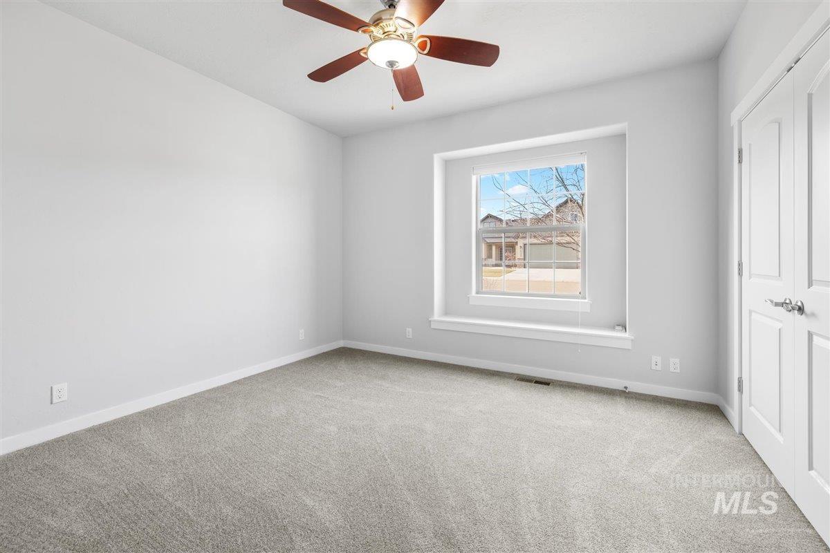 Caldwell, Idaho 83607, United States, 3 Bedrooms Bedrooms, ,2 BathroomsBathrooms,Residential,Pending,64920