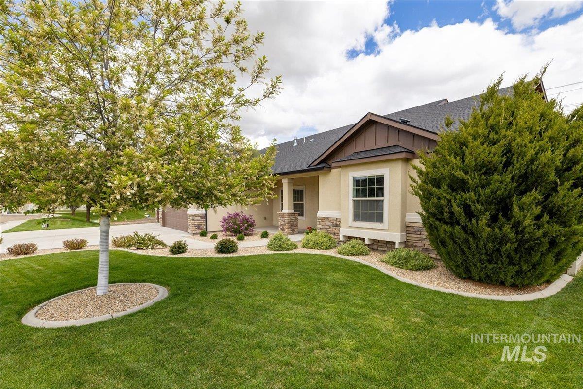 Caldwell, Idaho 83607, United States, 3 Bedrooms Bedrooms, ,2 BathroomsBathrooms,Residential,Pending,64920