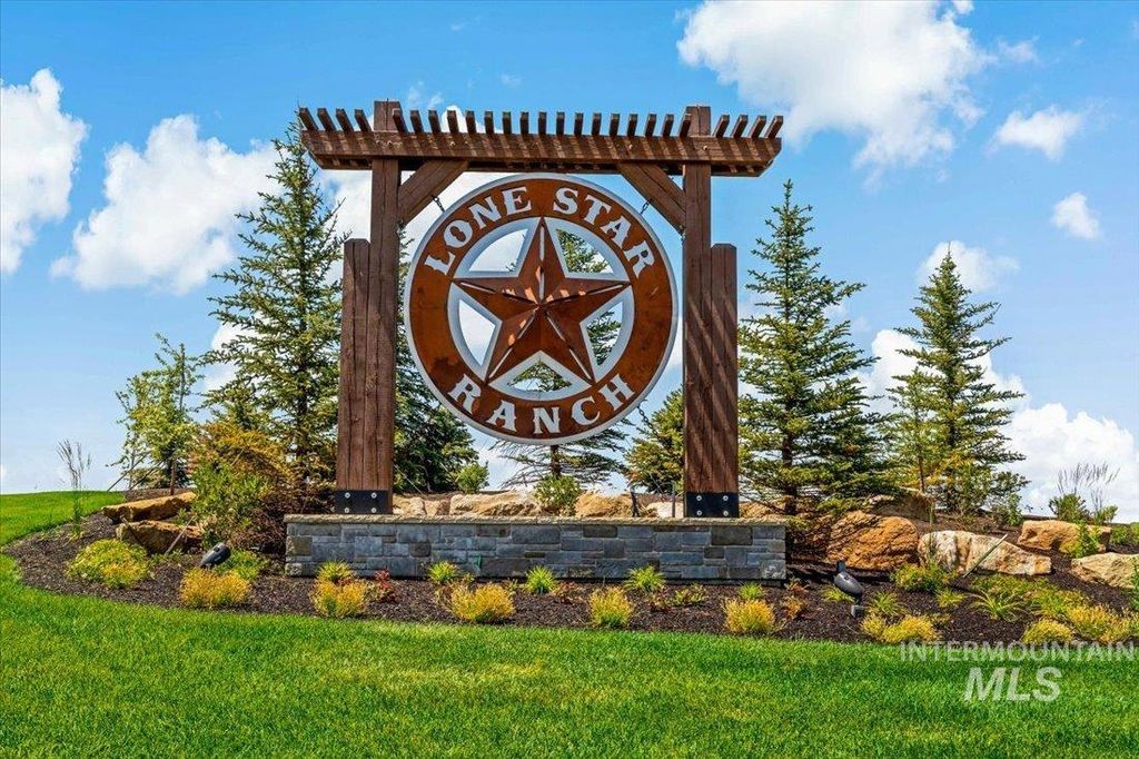 Photo of 13740 Gallo Canyon St, Nampa, ID 83651 (MLS # 98971077)