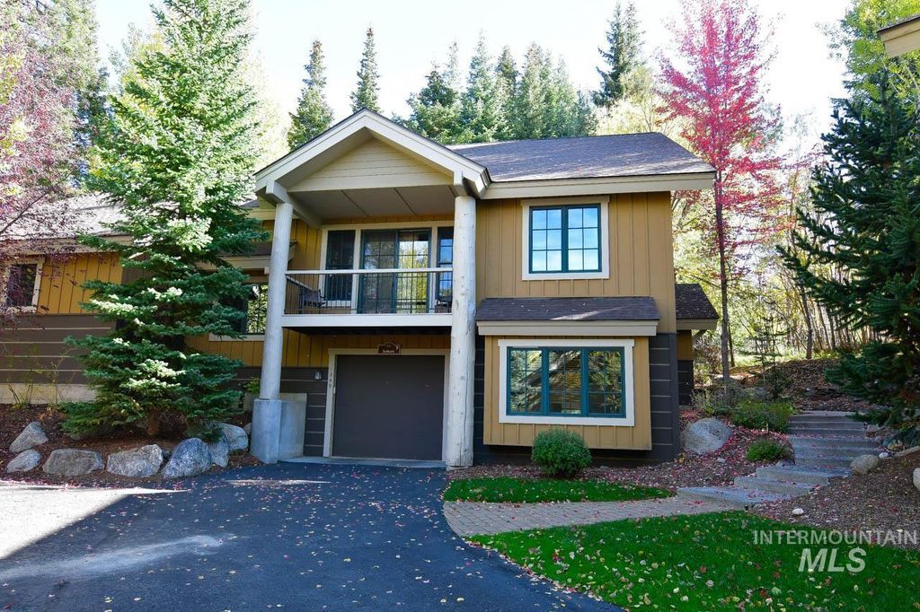 Photo of 1349 Hearthstone Court #9-G, McCall, ID 83638 (MLS # 98973953)