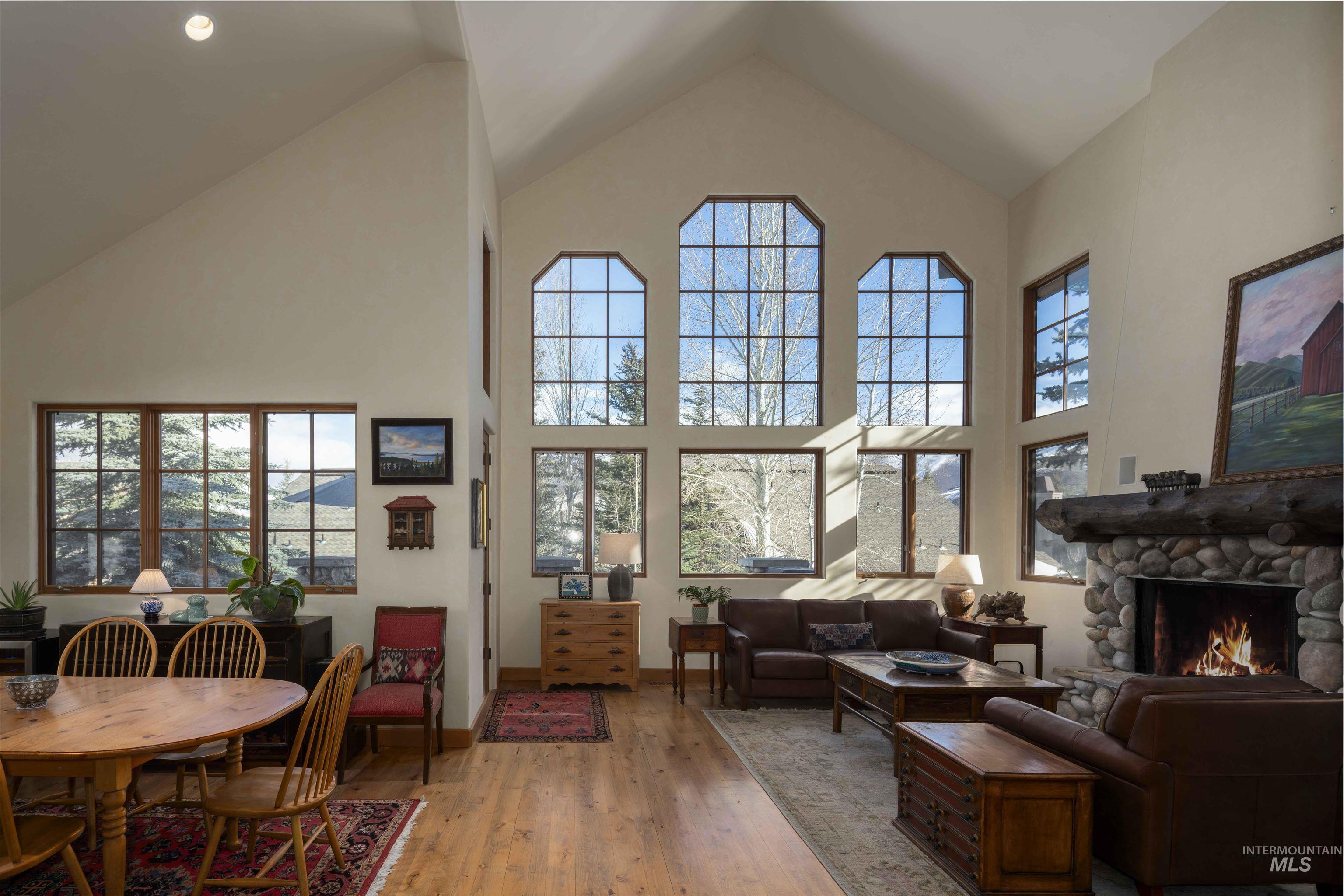6 Coyote Court