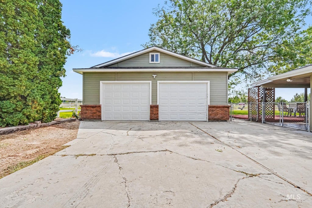 Photo of 1703 Primrose Dr, Nampa, ID 83686 (MLS # 98998832)