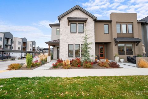 3329 S Hopes Well Way Boise ID 83716