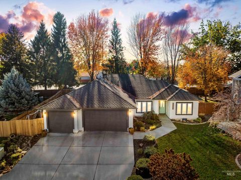 Photo of 12777 W Goldenbrook Ct, Boise, ID 83713 (MLS # 98969577)