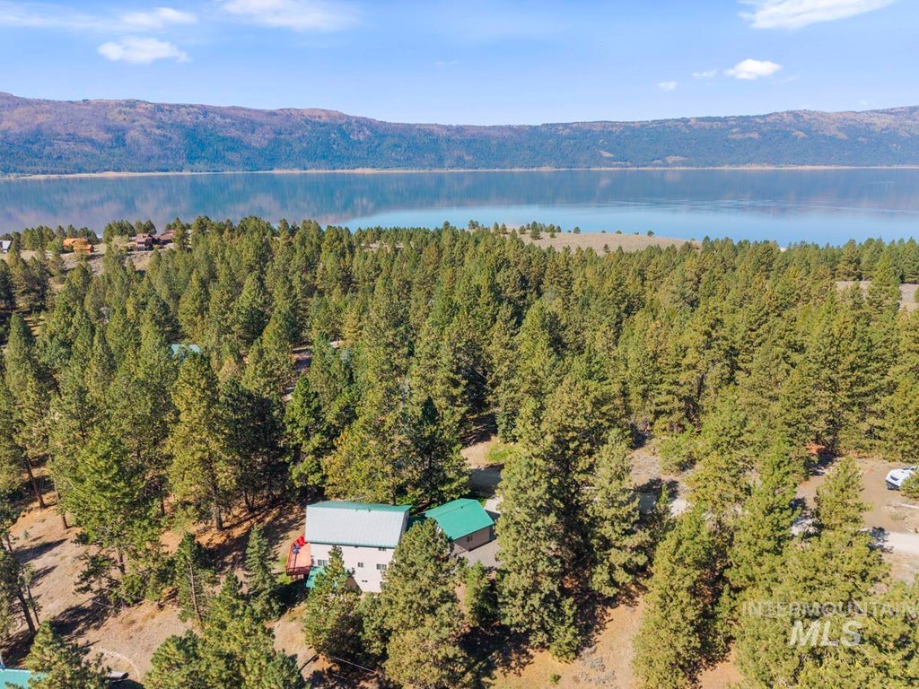 Photo of 1496 Pine Ridge Drive, Cascade, ID 83611 (MLS # 99001591)