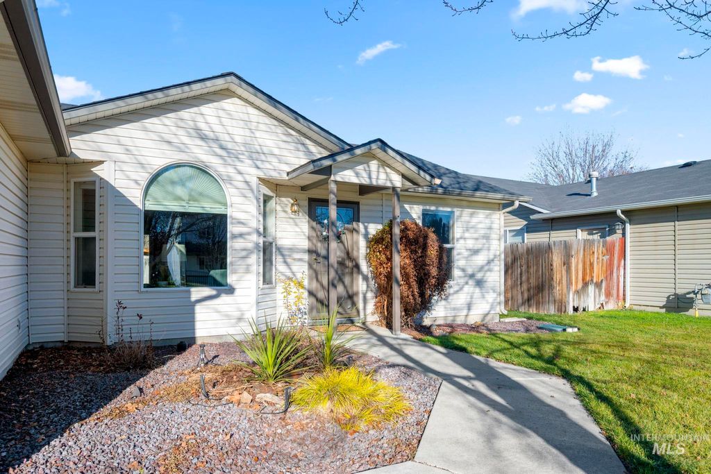 Photo of 6530 W. Parapet Dr, Boise, ID 83714 (MLS # 98969673)