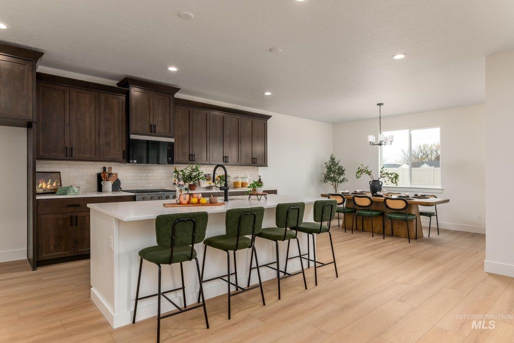 Photo of 14842 Brown Pelican St, Caldwell, ID 83607 (MLS # 98982781)