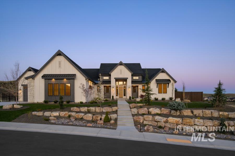 3443 N Harvest Moon Way