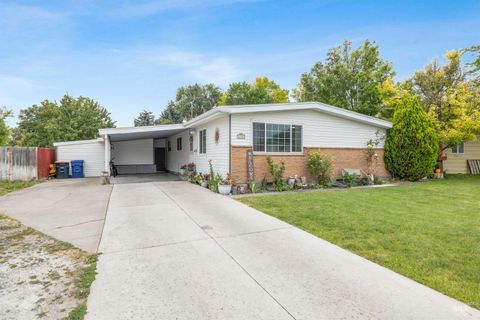 Photo of 2158 Sherry Ln, Twin Falls, ID 83301 (MLS # 98991991)