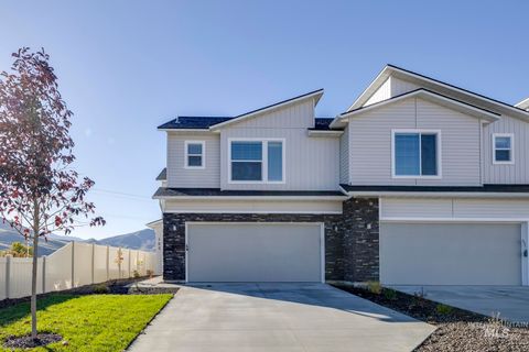 103 Bighorn St Horseshoe Bend ID 83629