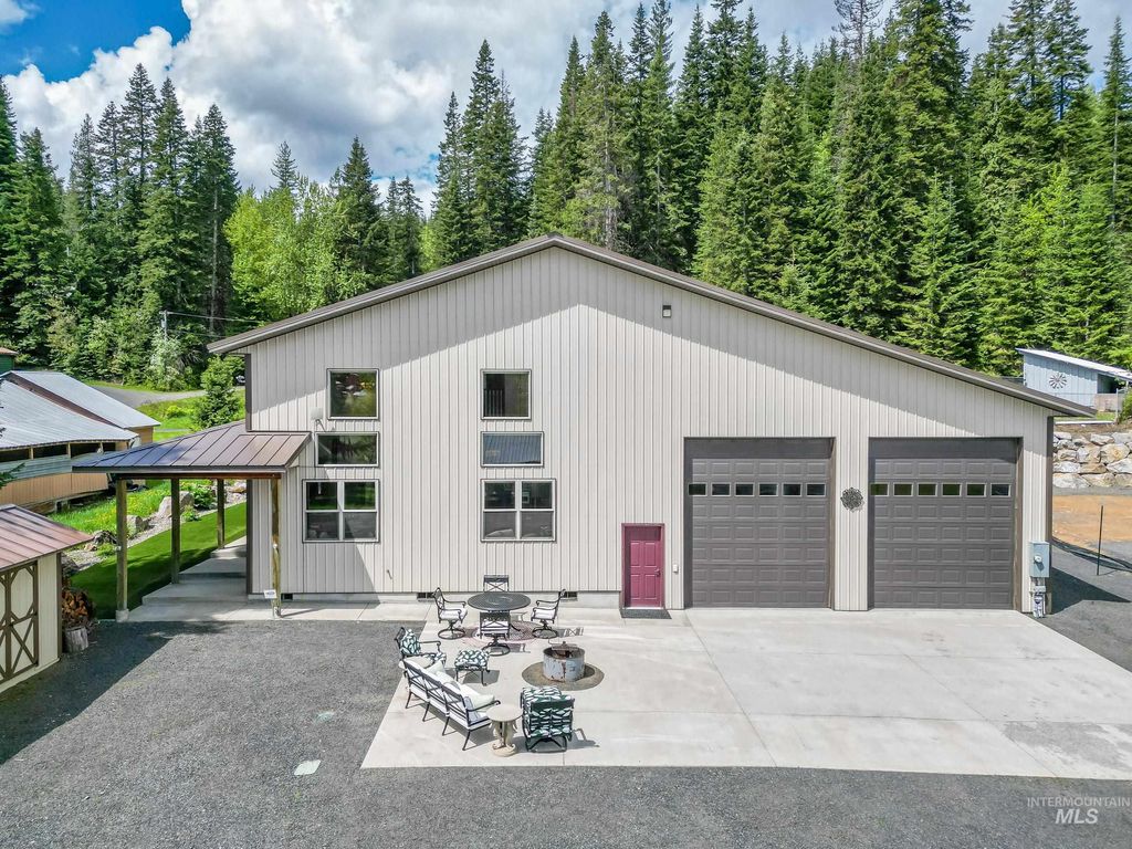 Photo of 110 S 3rd Ave, Pierce, ID 83546 (MLS # 98978316)