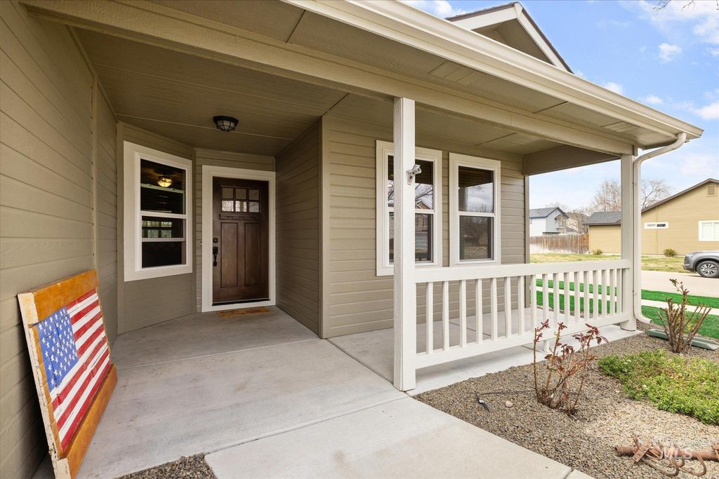 Photo of 3601 S Big Lost Ave, Nampa, ID 83686 (MLS # 98979654)