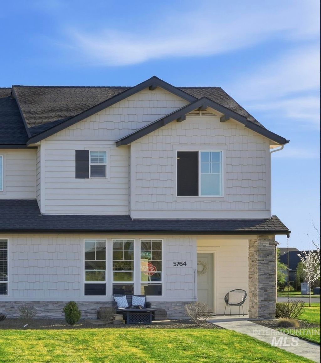 Photo of 5764 W Stadium Ln, Eagle, ID 83616 (MLS # 98979521)