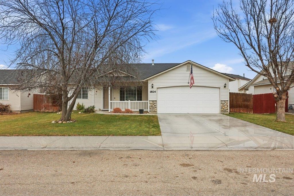 Photo of 1824 W Havenwood Ave, Nampa, ID 83651 (MLS # 98970047)