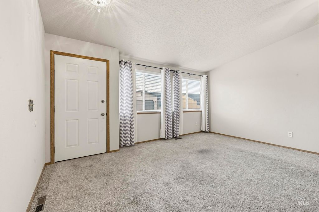 Photo of 1907 W Flamingo Ave #152, Nampa, ID 83651 (MLS # 98975173)