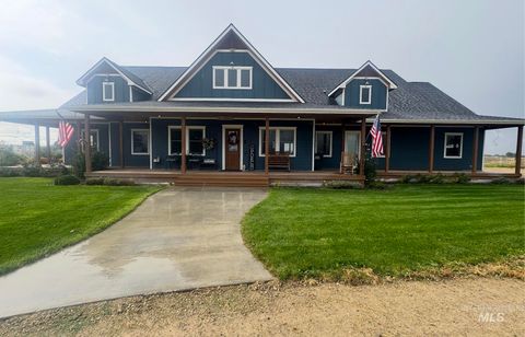 415 N Locust Grove Road Kuna ID 83634