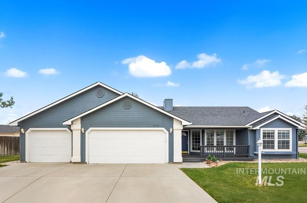 Photo of 2352 E Meadow Wood Dr, Meridian, ID 83646 (MLS # 98978592)