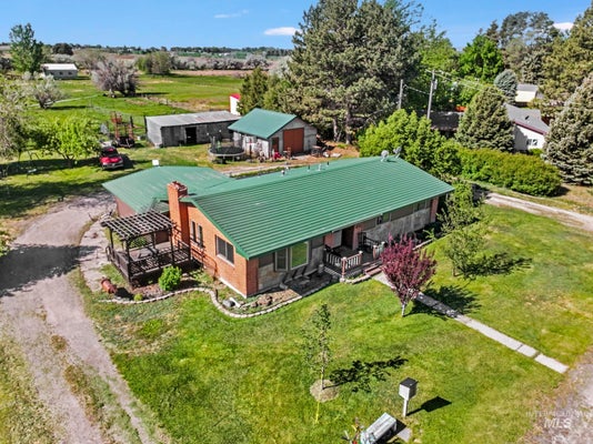 1617 9TH AVE E, GOODING, ID 83330 - Image 4240b6c052cebbacfdcc6b53d6cfeaa7/2724621273