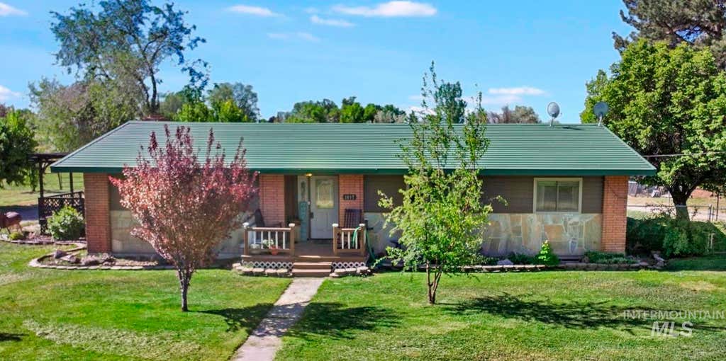Photo of 1617 9th Ave E AVE, Gooding, ID 83330 (MLS # 98986662)