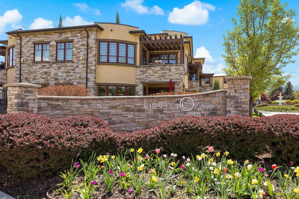 Photo of 2967 W Crescent Rim Dr #206 Dr, Boise, ID 83706 (MLS # 98983113)