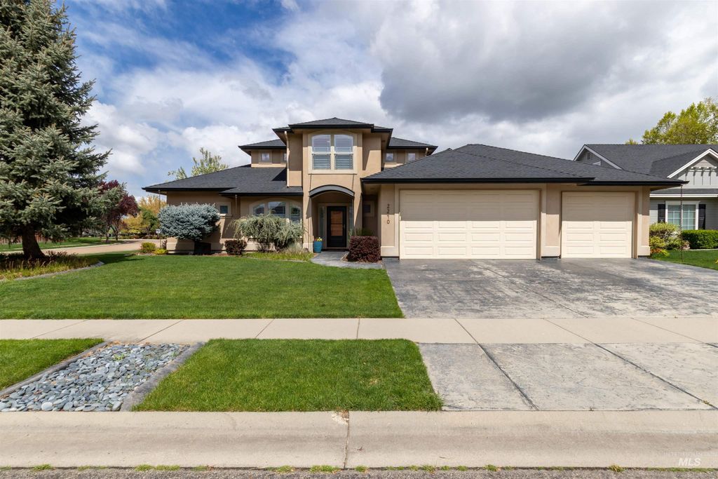 Photo of 2240 W Anatole St, Meridian, ID 83646 (MLS # 98982494)