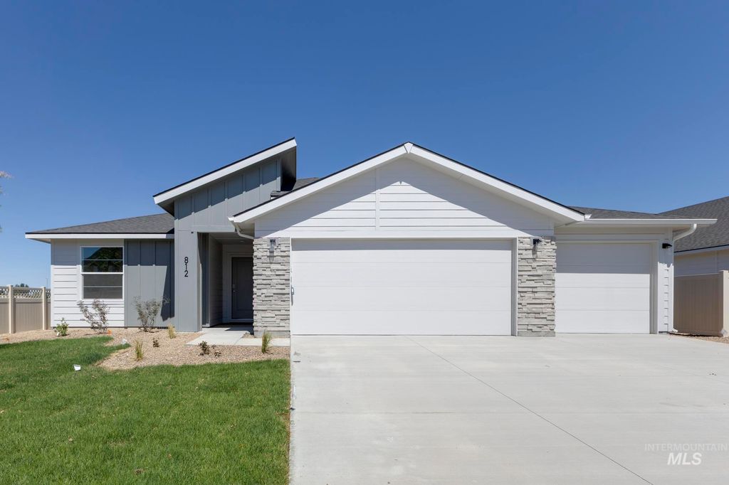 Photo of 18460 N Sweet William Ave, Nampa, ID 83687 (MLS # 98970092)