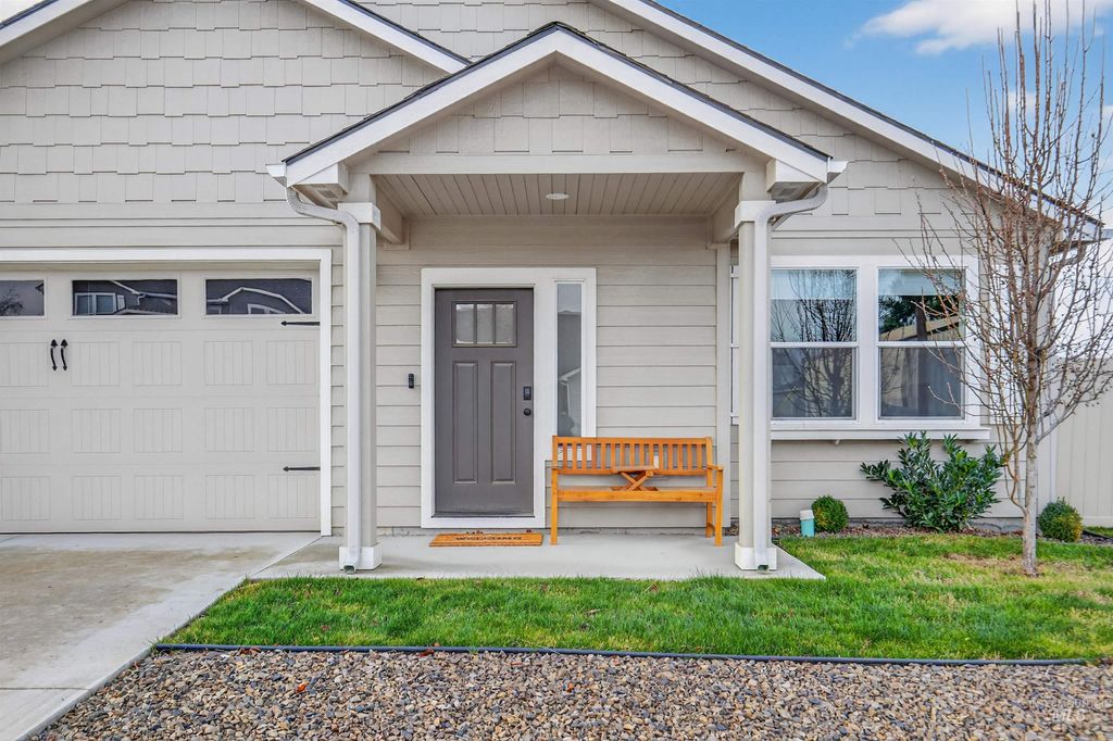 Photo of 2418 Legacy Court, Clarkston, WA 99403 (MLS # 98972075)