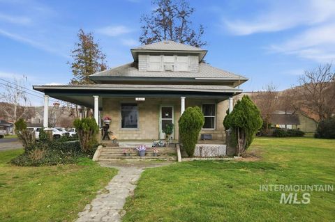 307 Cleveland Street Asotin WA 99402