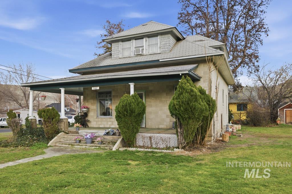 307 Cleveland Street