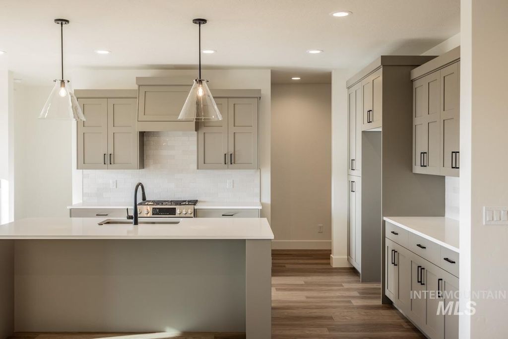 Photo of 10285 Stony Oak Ct, Nampa, ID 83687 (MLS # 98970115)