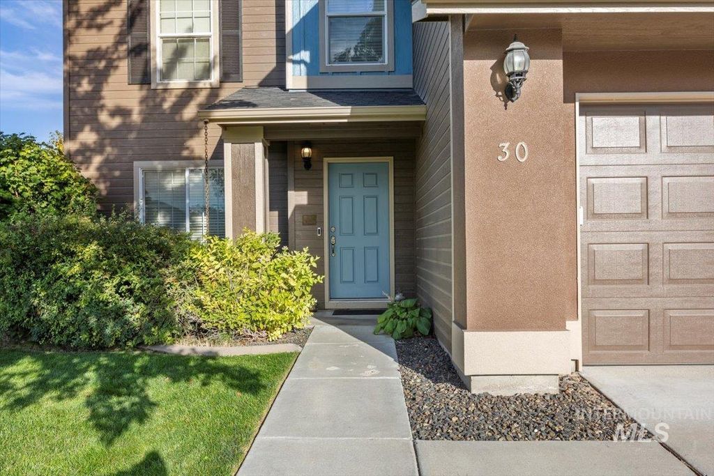 Photo of 30 S Lemhi Dr, Nampa, ID 83651 (MLS # 98963457)