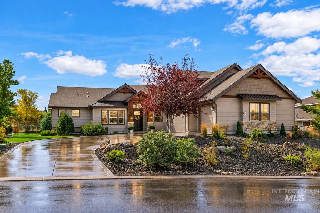 Photo of 3833 Sage Creek Drive, Boise, ID 83714 (MLS # 99002644)