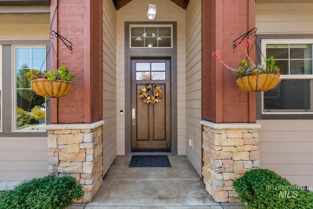Photo of 3833 Sage Creek Drive, Boise, ID 83714 (MLS # 99002644)