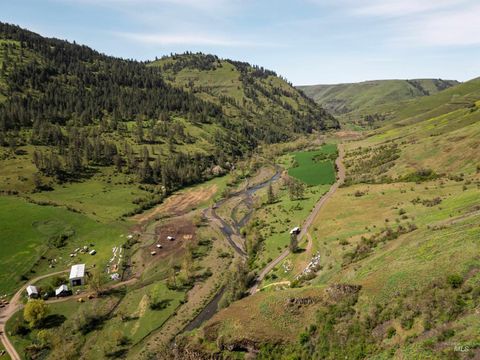 Photo of 259 Cottonwood Creek Ranch, Stites, ID 83552 (MLS # 98984066)