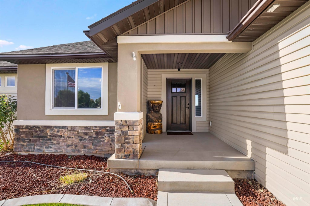 Photo of 583 Smokey Mountain, Jerome, ID 83338 (MLS # 99003483)