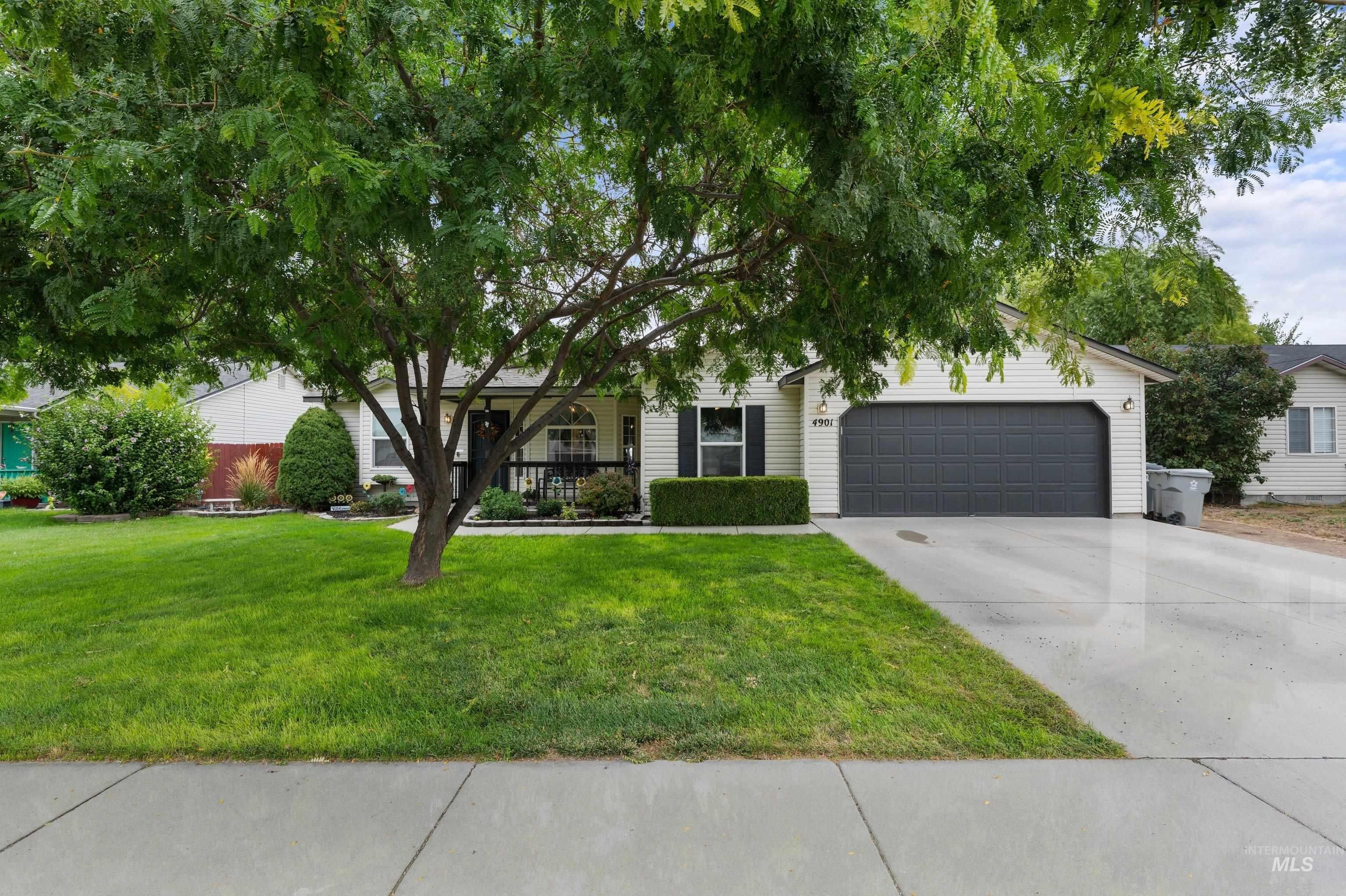 4901 Oxbow Ave