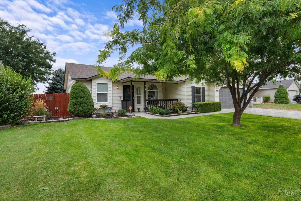 Photo of 4901 Oxbow Ave, Caldwell, ID 83706 (MLS # 98999884)