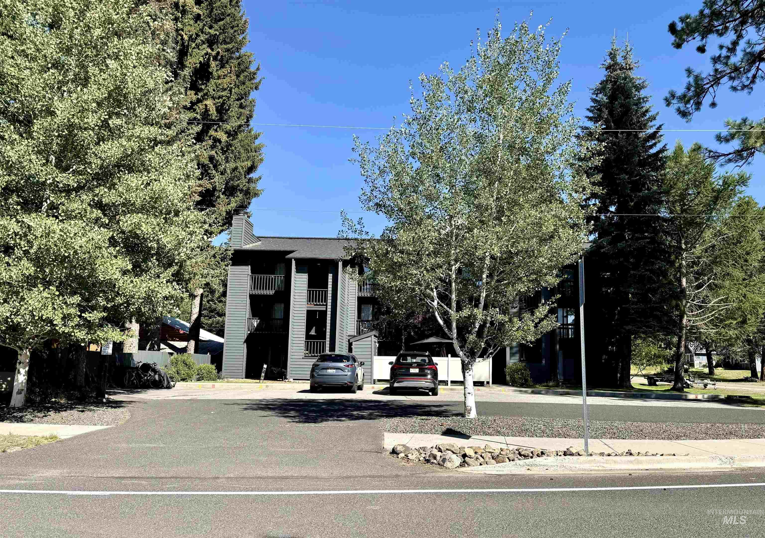 Entire Ashbrook Condo Complex Just Painted for A Fresh Modern New Look!!!