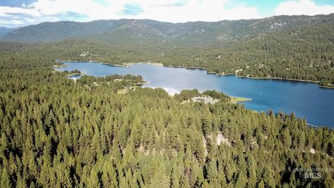 Photo of 1 Horsethief Road, Cascade, ID 83611 (MLS # 98912249)