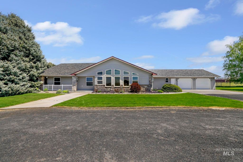 Photo of 580 S 100 W, Jerome, ID 83338 (MLS # 98985762)