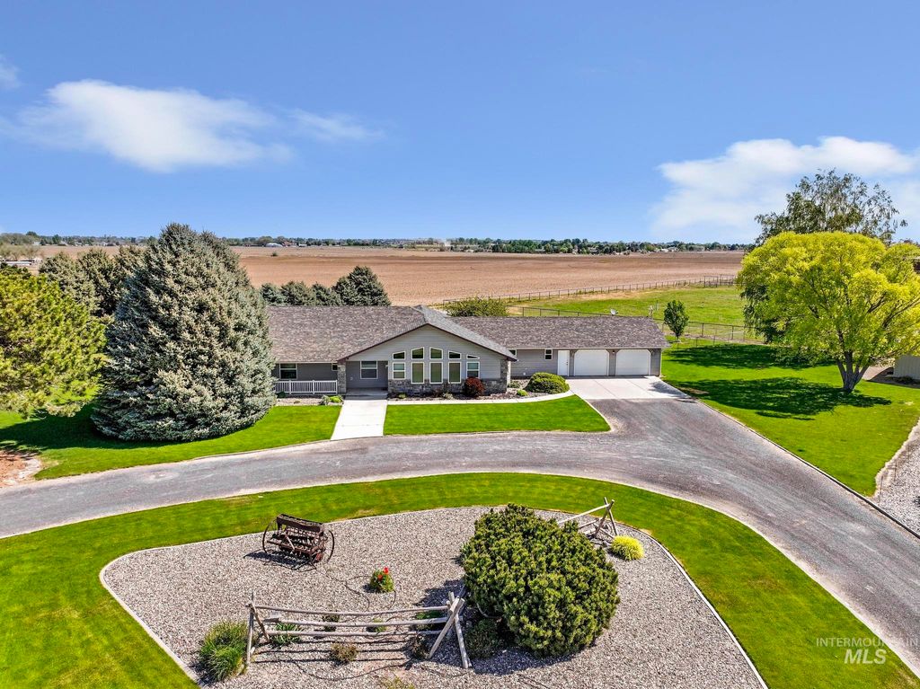 Photo of 580 S 100 W, Jerome, ID 83338 (MLS # 98985762)