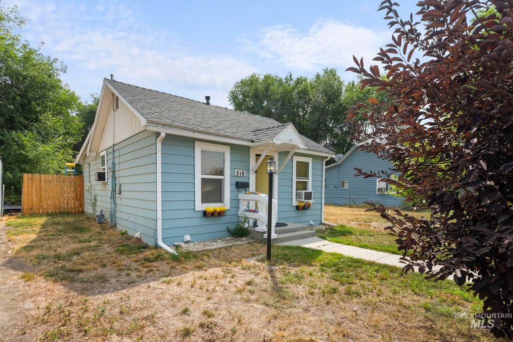 Photo of 516 20th Ave. South Ave, Nampa, ID 83651 (MLS # 98961868)