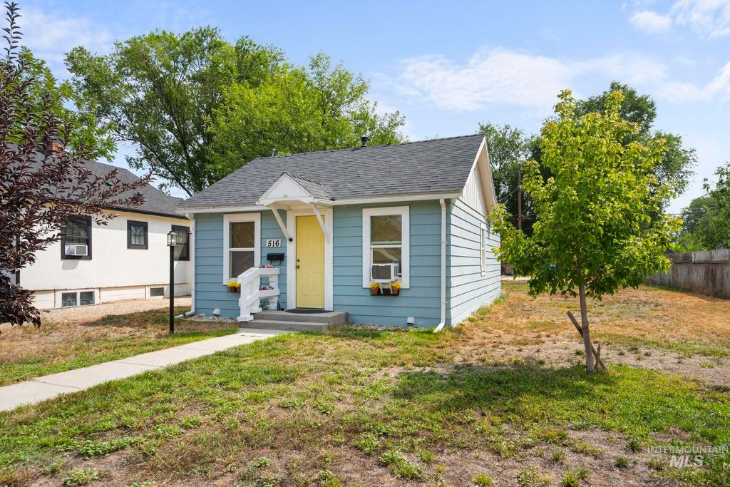 Photo of 516 20th Ave. South Ave, Nampa, ID 83651 (MLS # 98961868)